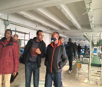 说明: C:\Users\User\Desktop\304am永利集团组织硕士留学生开展参观教学\3.JPG